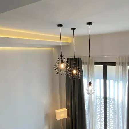 Loft Laura Nervion شقة